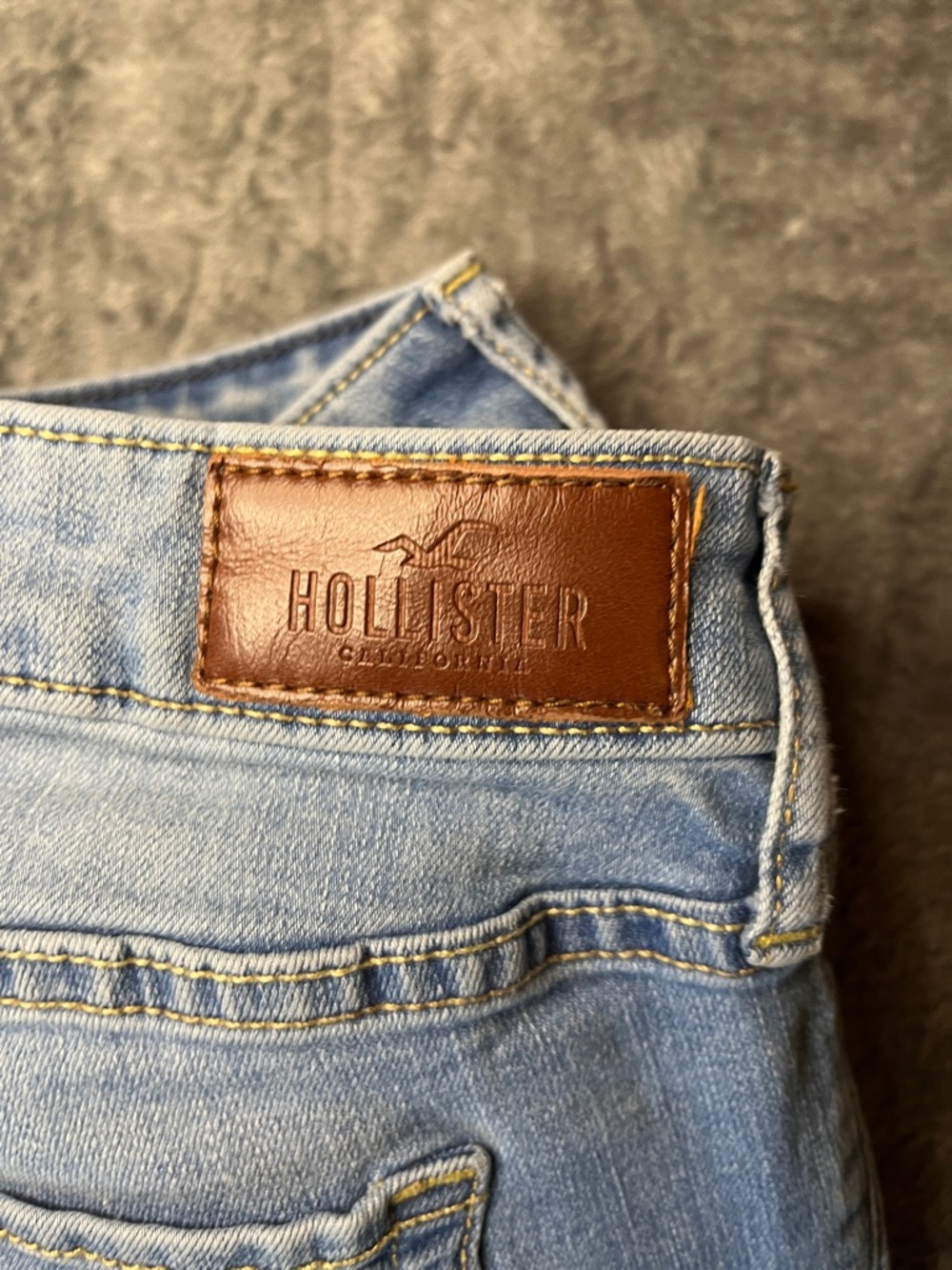 Distressed W25/L32 Petite Hollister Light Blue Women's Slim Jeans - - Picture 4 of 9